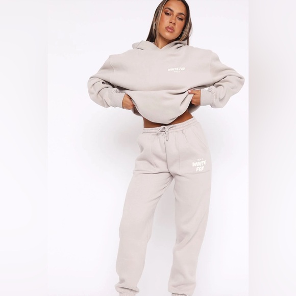 White Fox Boutique Tops - White Fox Boutique Offstage Hoodie & Sweatpants Joggers Moon size M/L